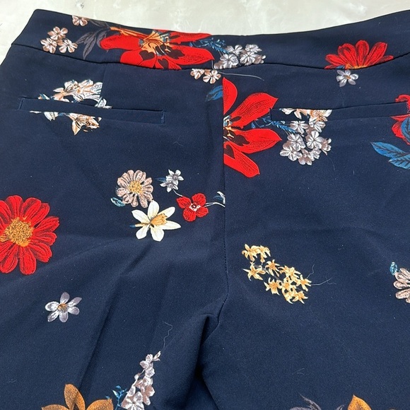 Cynthia Rowley floral dress slacks. Size 4. Black with floral print. - Picture 6 of 8